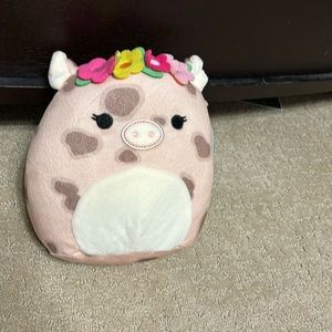NWT Squishmallow Aquitaine the Pig with Flower Crown 7.5”